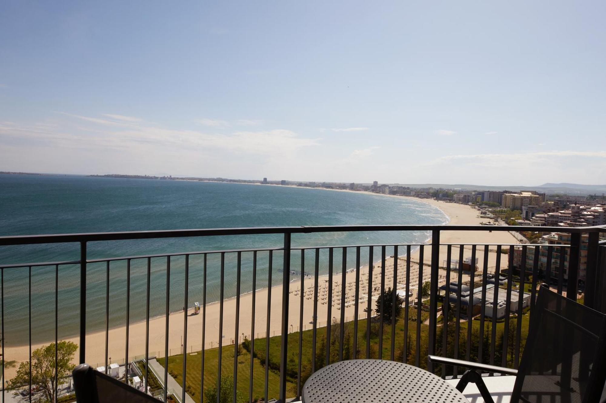 Secrets Sunny Beach Resort & Spa (Adults Only) Εξωτερικό φωτογραφία Balboa Peninsula