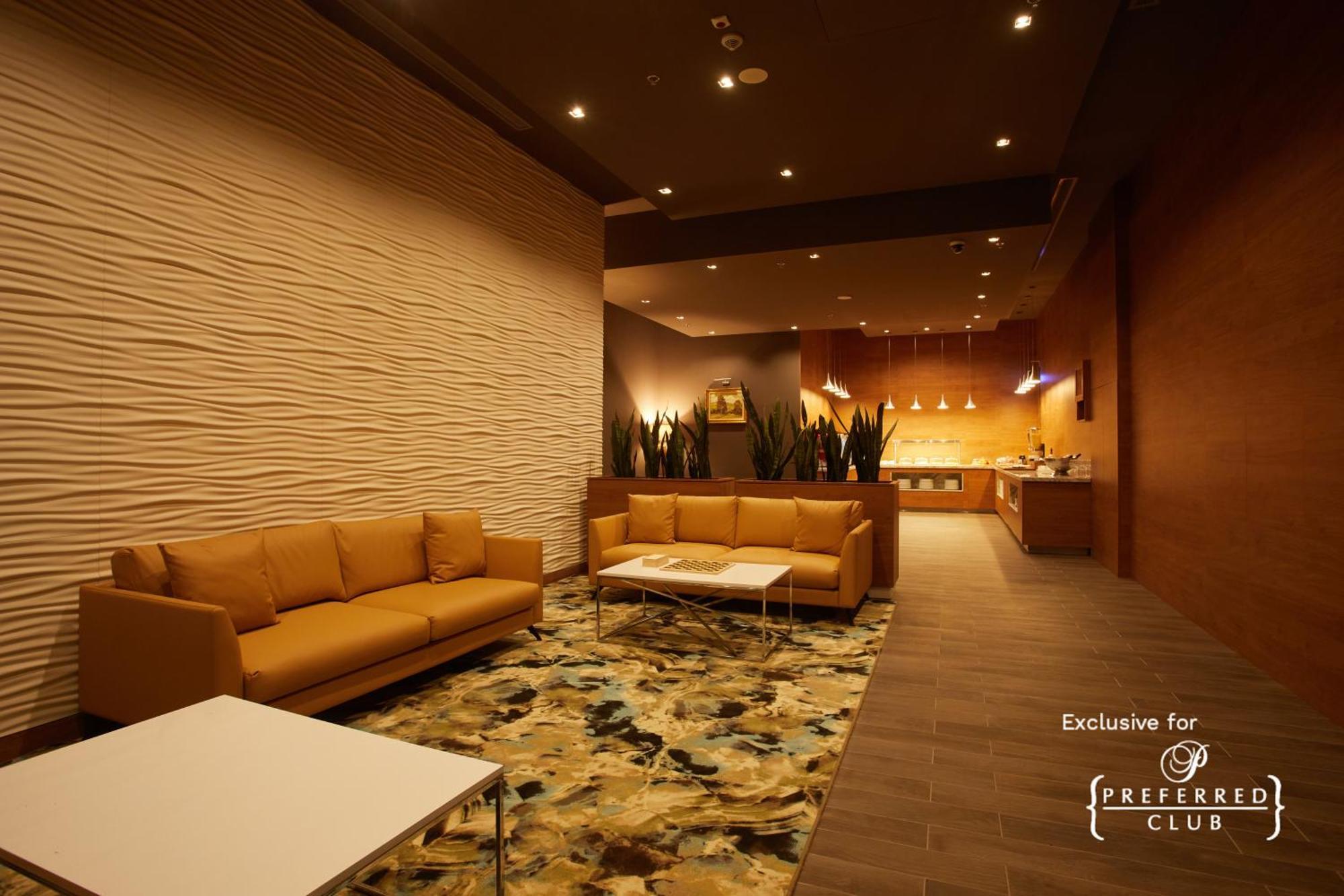 Secrets Sunny Beach Resort & Spa (Adults Only) Εξωτερικό φωτογραφία The lounge at Haneda Airport