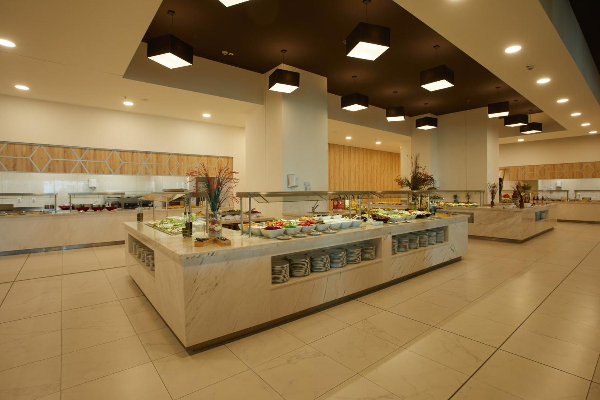 Secrets Sunny Beach Resort & Spa (Adults Only) Εξωτερικό φωτογραφία The buffet at the airport
