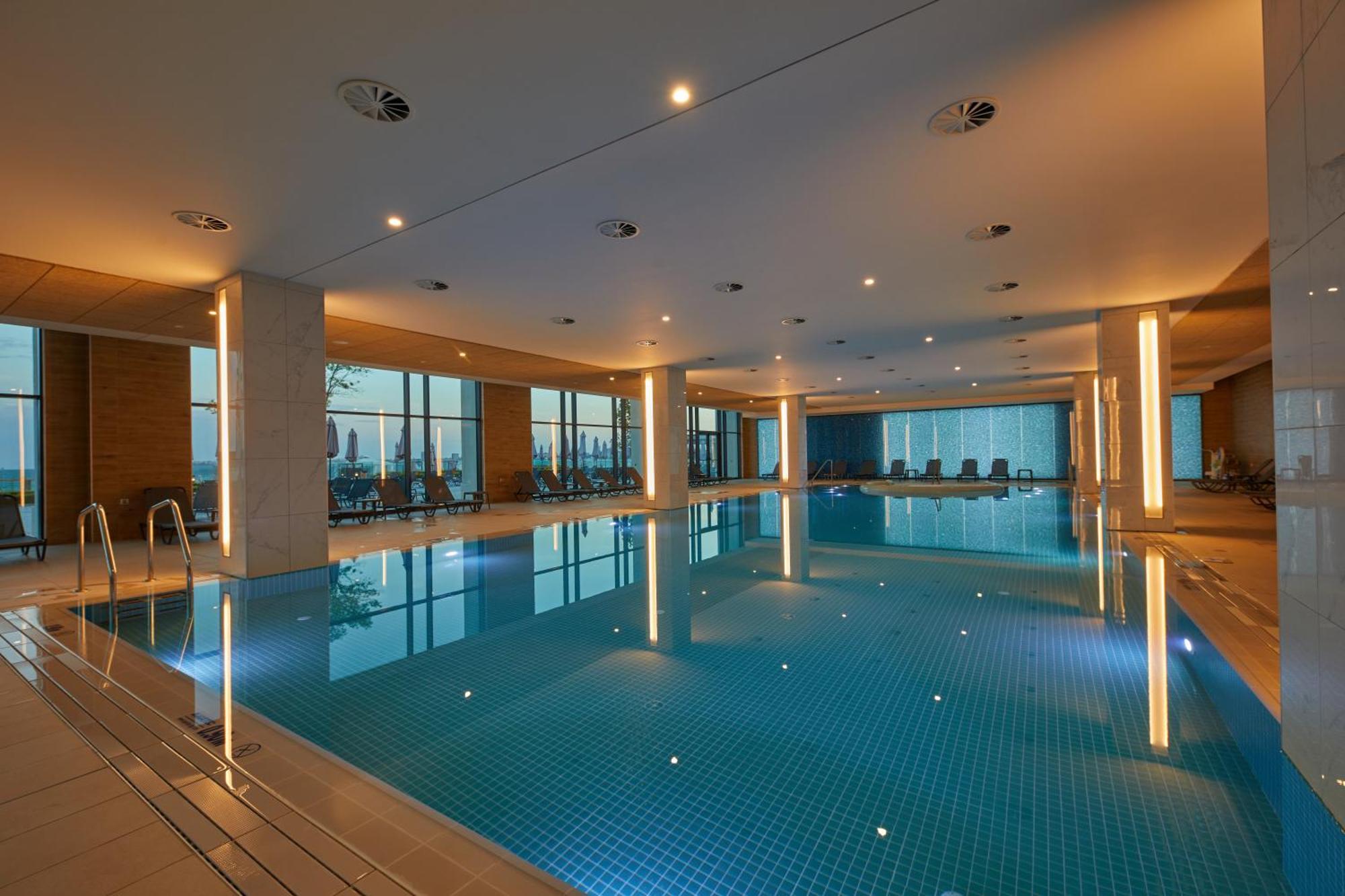 Secrets Sunny Beach Resort & Spa (Adults Only) Εξωτερικό φωτογραφία The swimming pool at the hotel