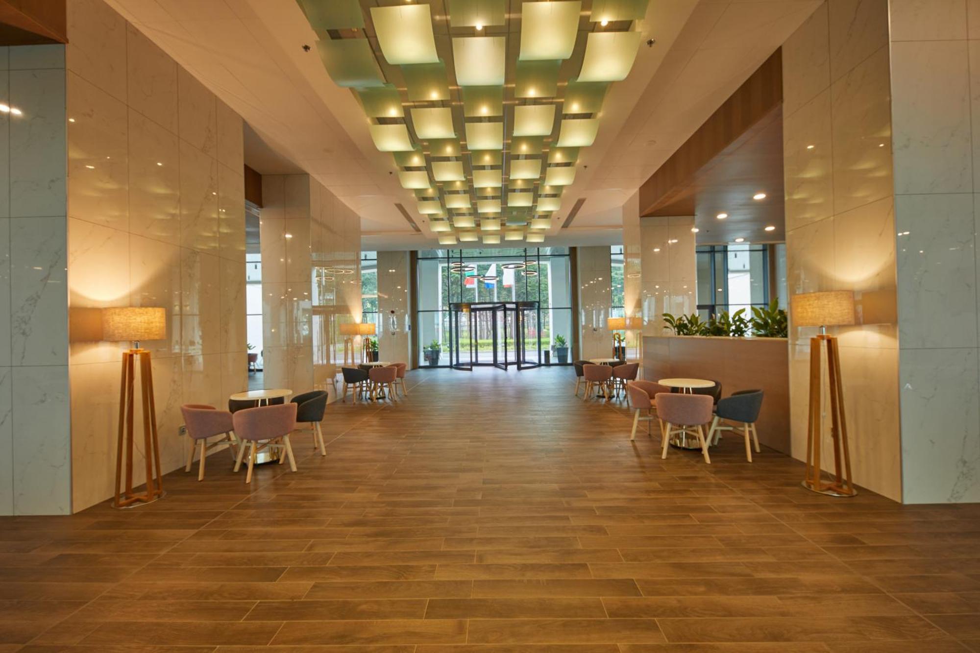 Secrets Sunny Beach Resort & Spa (Adults Only) Εξωτερικό φωτογραφία Lobby