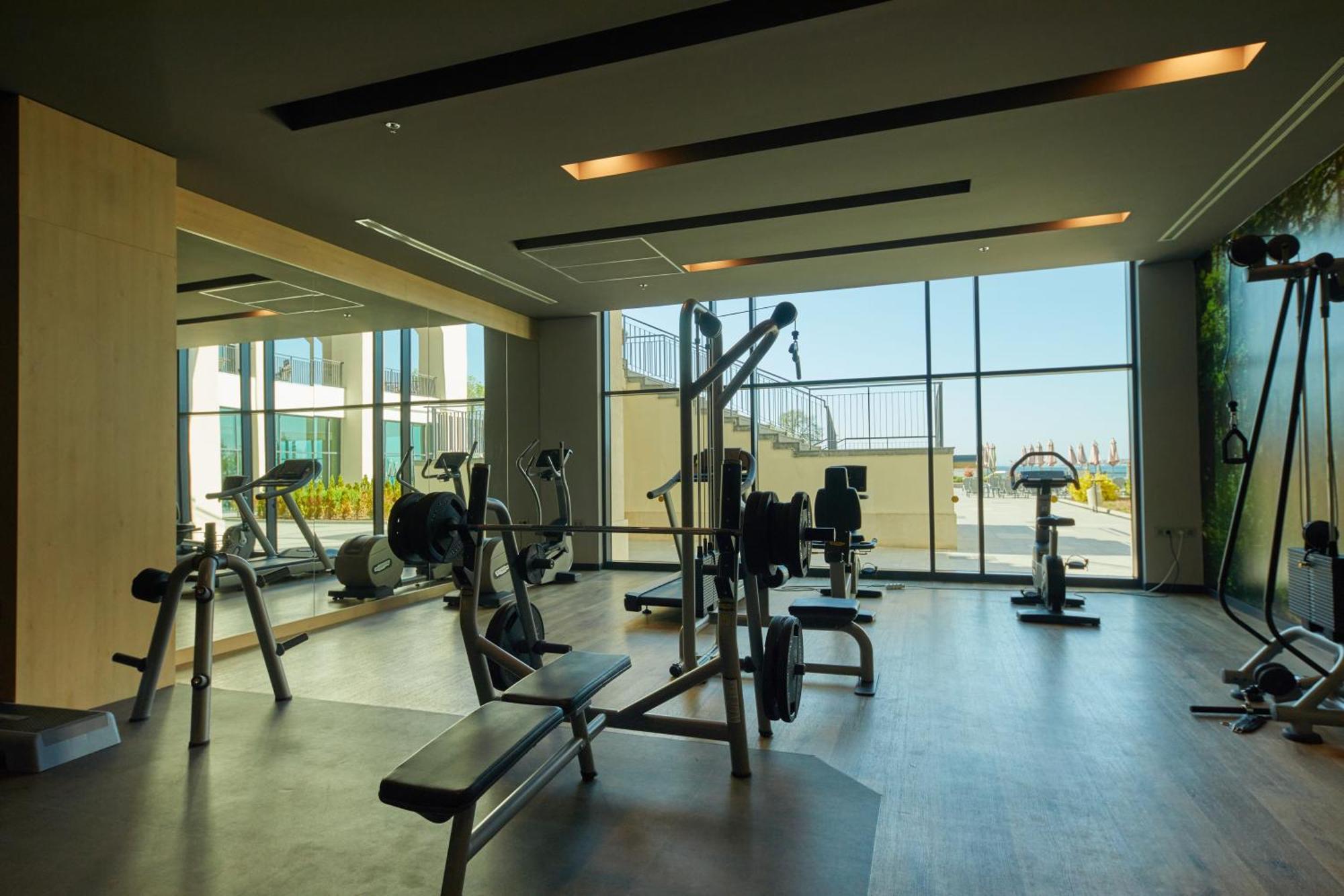 Secrets Sunny Beach Resort & Spa (Adults Only) Εξωτερικό φωτογραφία The gym at the hotel