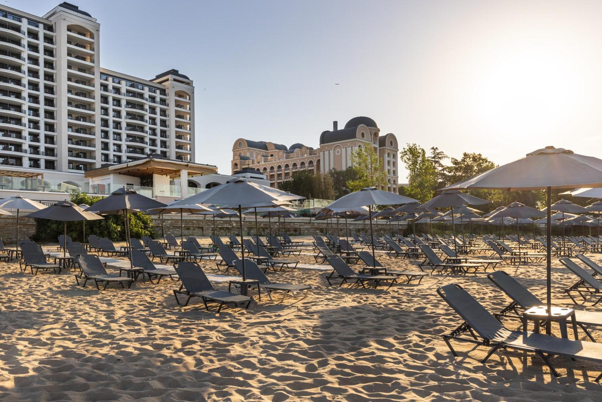 Secrets Sunny Beach Resort & Spa (Adults Only) Εξωτερικό φωτογραφία Beach at the Grand Resort
